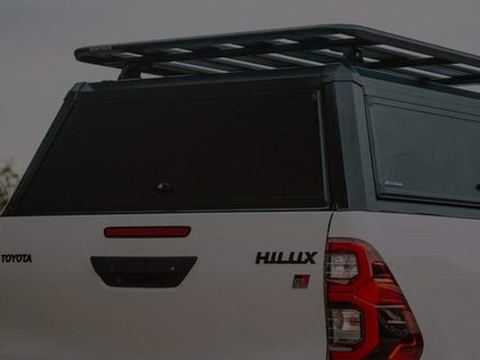 Aeroklas canopy on a Toyota HiLux